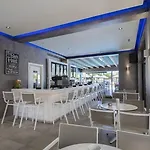 Aparthotel Argiri &