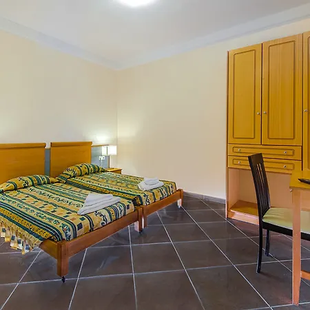 Hotel apartamentowy Argiri & 3*