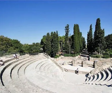 Argiri & 公寓式酒店 3*