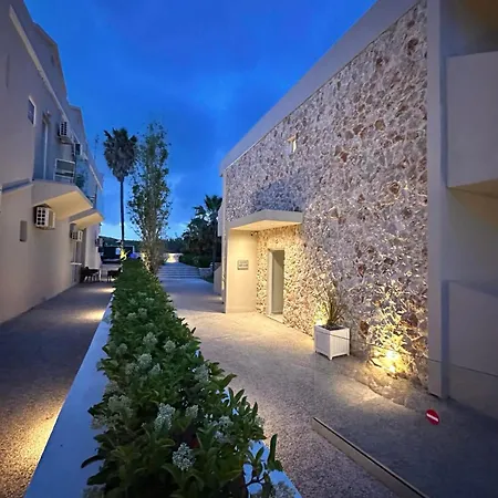 Argiri & Lejlighedshotel 3*