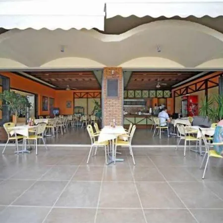 Argiri & Lejlighedshotel