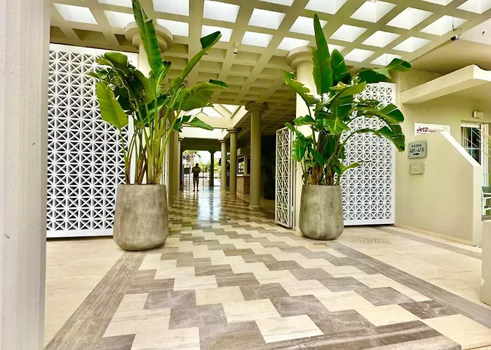 Aparthotel Argiri & 3*