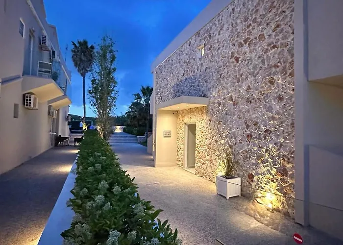 Argiri & Aparthotel 3*