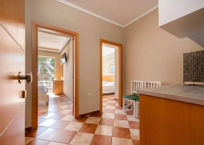 Argiri & מלון דירות